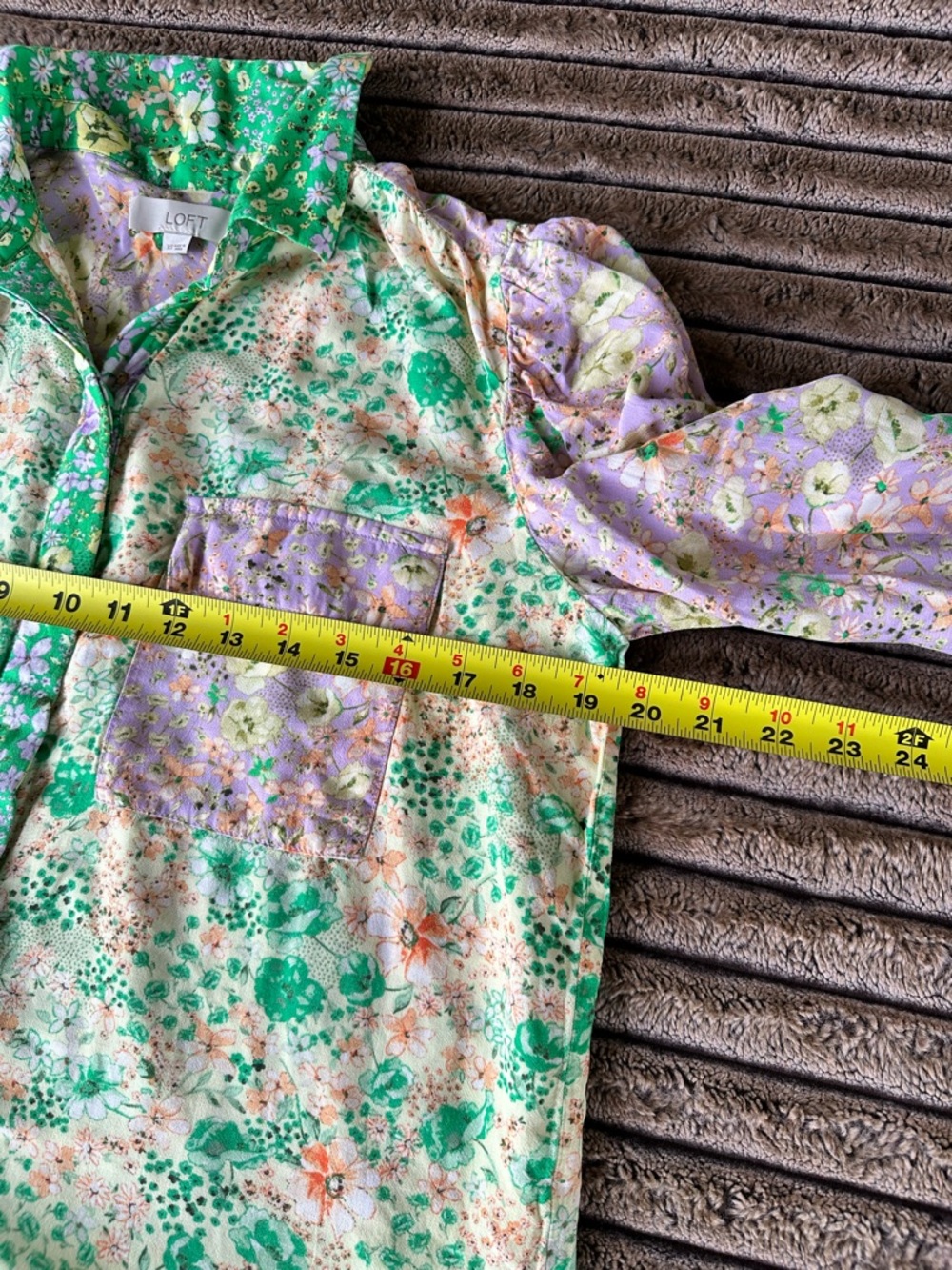 π5 for $45π Loft top blouse shirt size XS - Picture 7 of 8